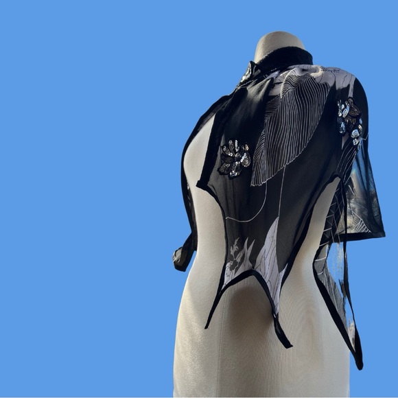 Swankety Swank Black & White Floral Chiffon Sparkle Capelet w/Hemp snap collar - Picture 2 of 6